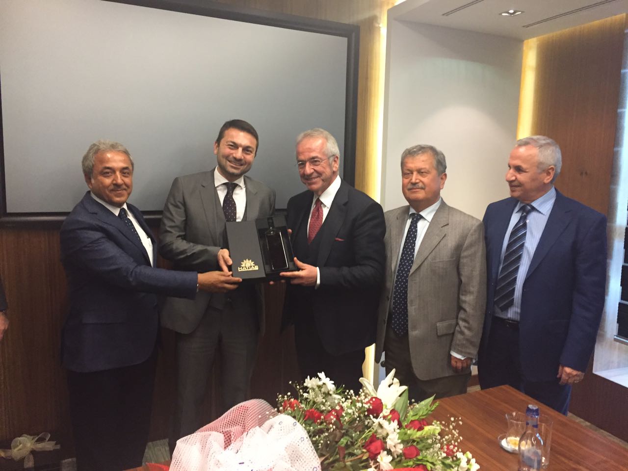 Nevhan Gündüz – TÜSİAD Başkanı Sayın Erol Bilecik’e Ziyaret